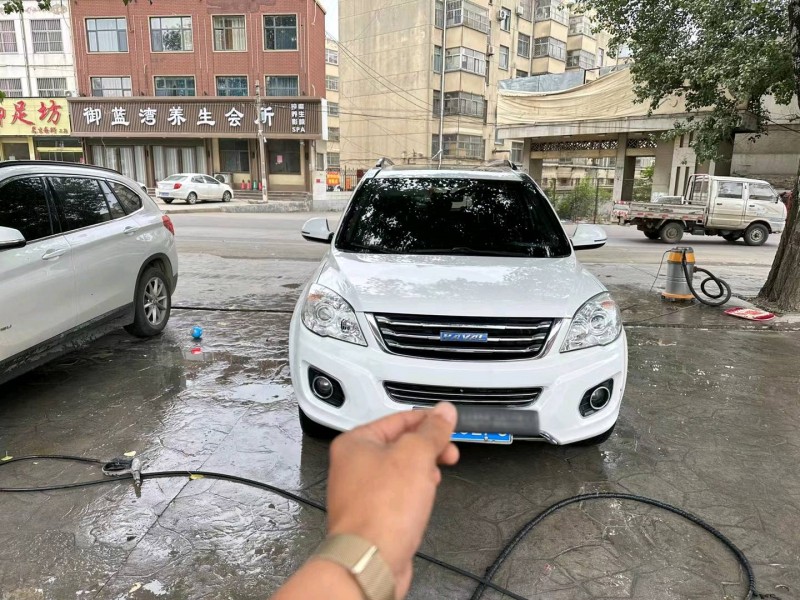 济宁16年哈弗H61