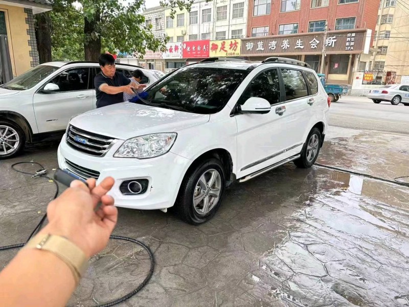 济宁16年哈弗H62