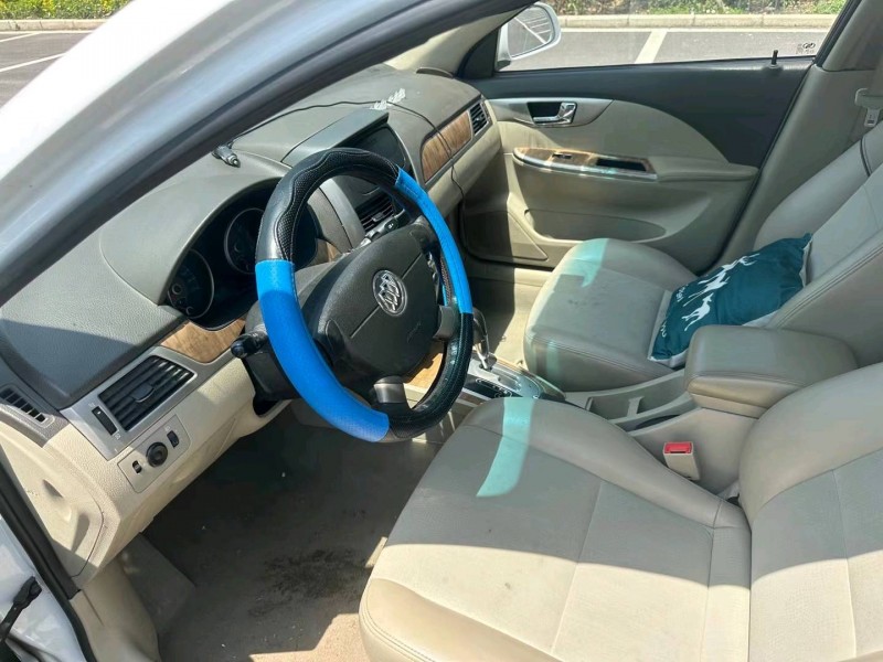 徐州16年别克凯越6