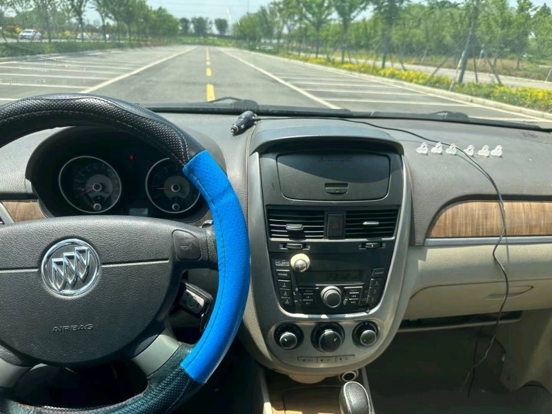 徐州16年别克凯越4