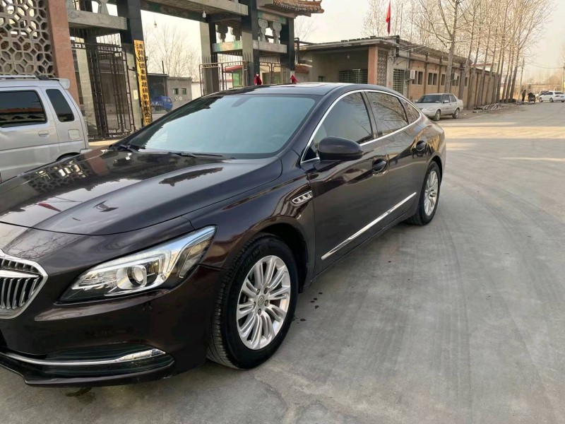 保定17年别克君越2