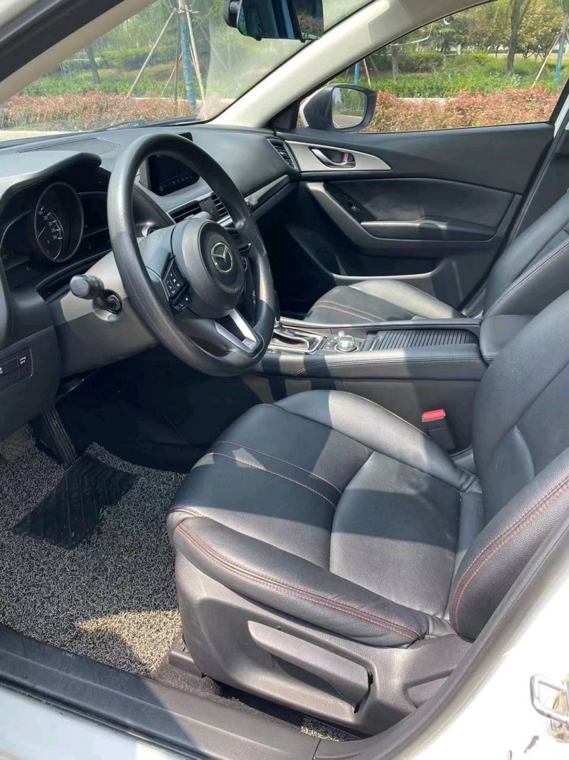 徐州20年马自达昂克赛拉6