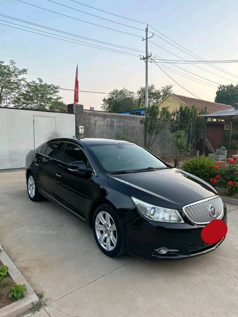 淄博12年别克君越2