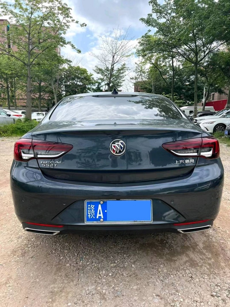 广州21年别克君威6