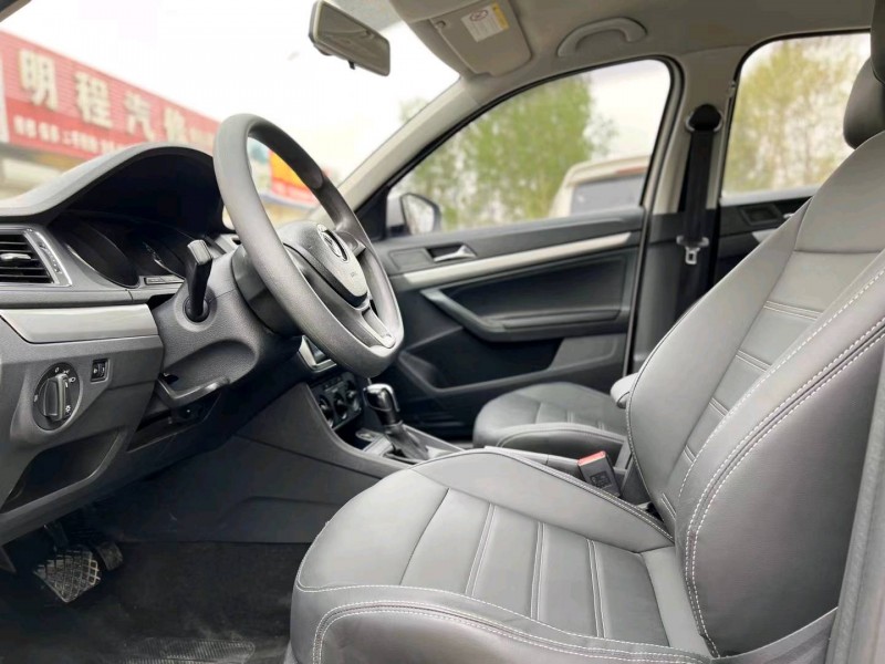 潍坊19年大众朗逸7