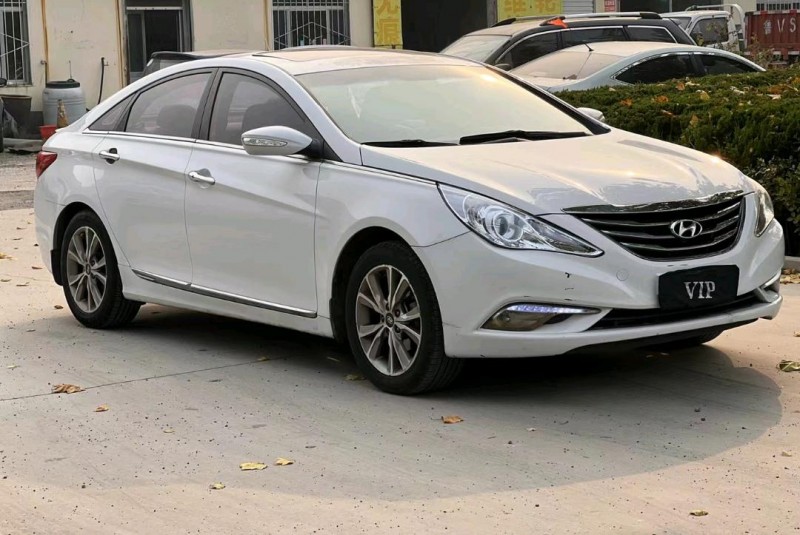 潍坊12年现代索纳塔八3