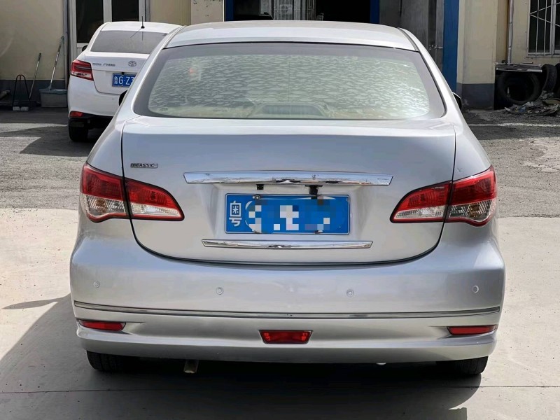 潍坊16年日产轩逸4