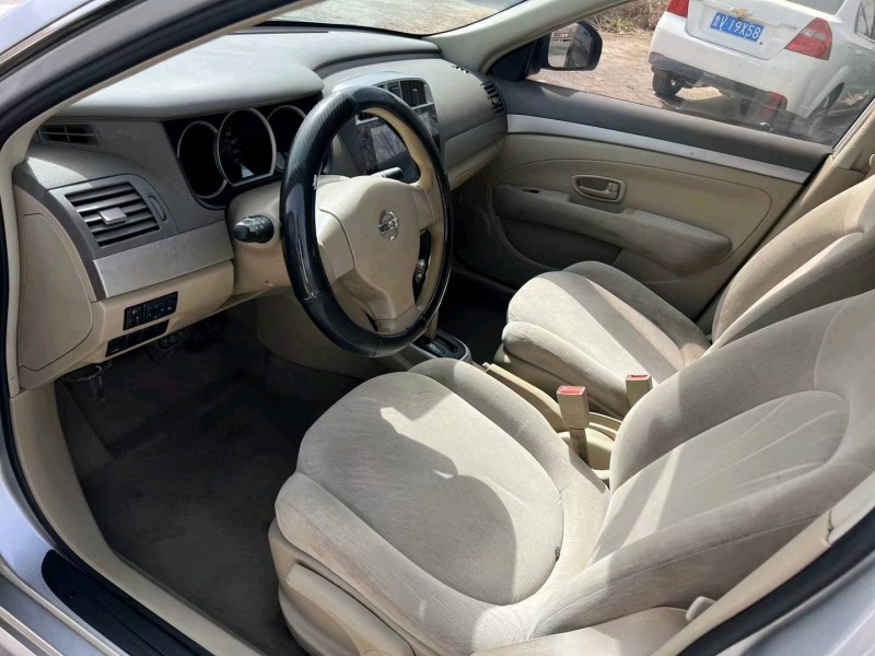 潍坊16年日产轩逸6