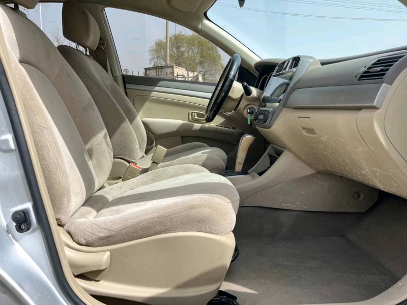 潍坊16年日产轩逸5