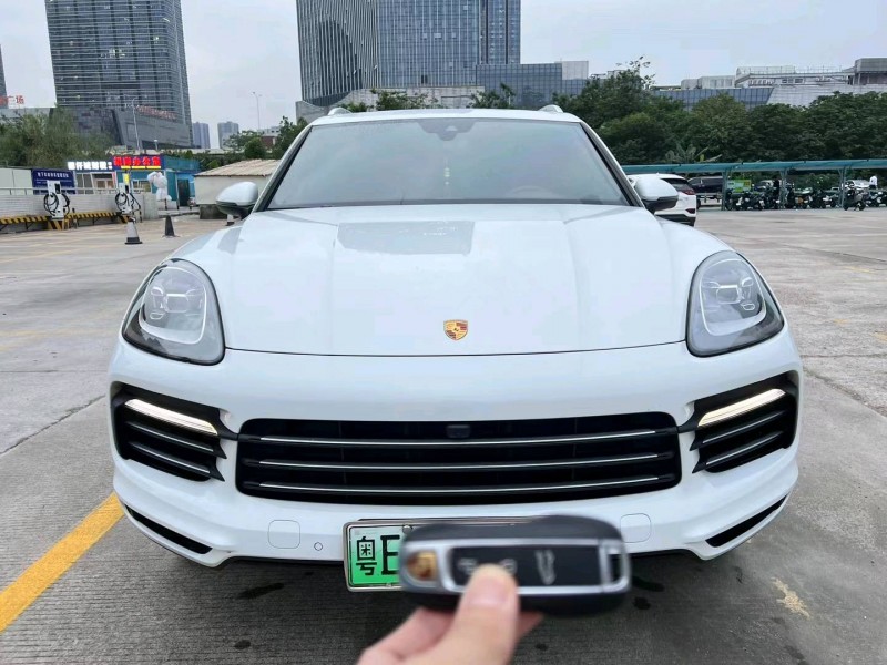 广州21年保时捷Cayenne新能源1