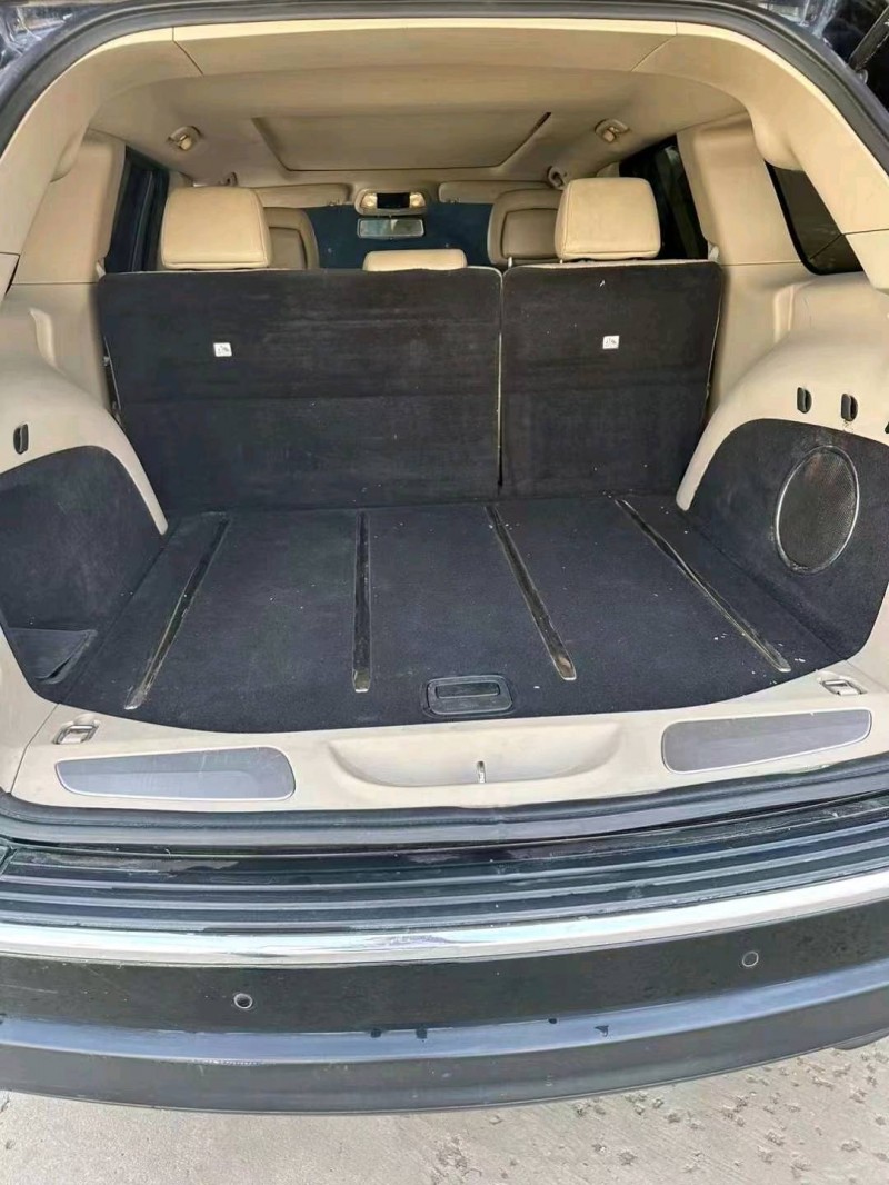 东营11年Jeep大切诺基5