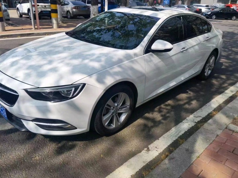 枣庄19年别克君威3