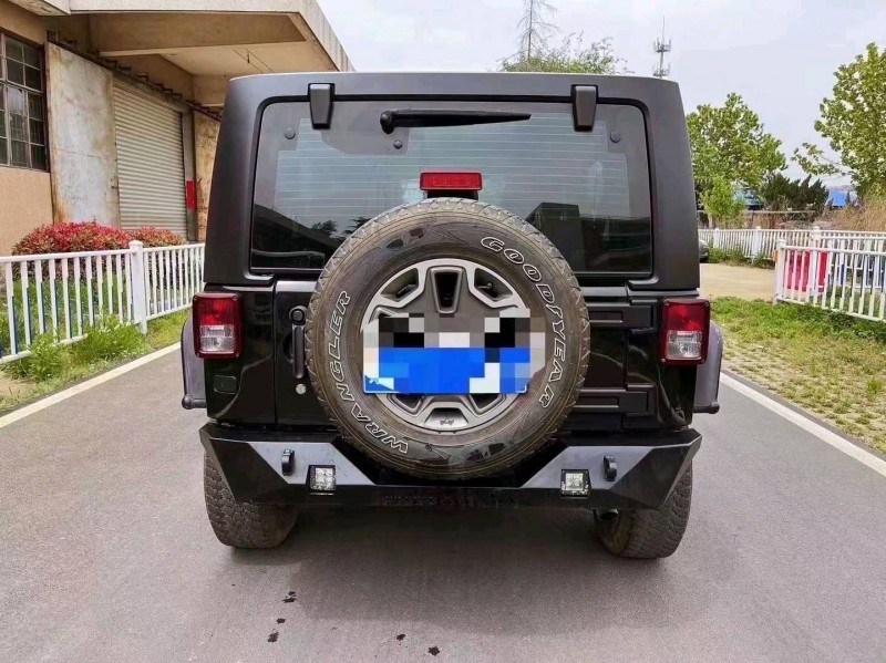 东营18年Jeep牧马人9