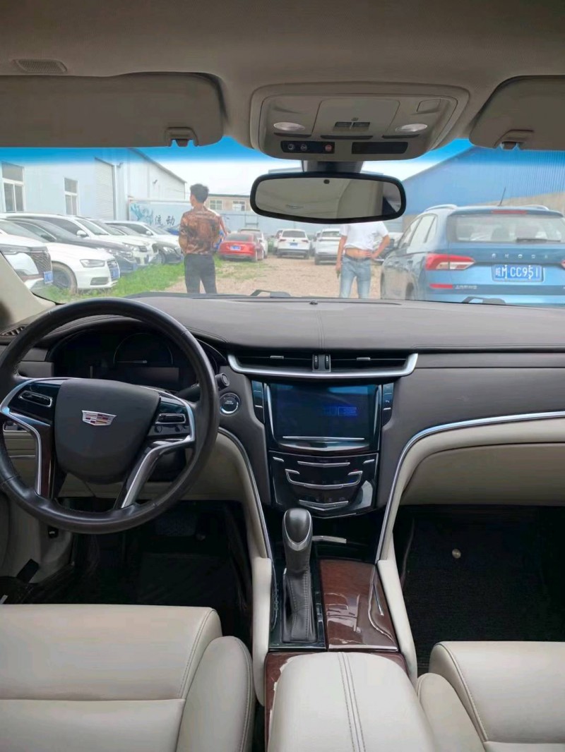 淮南17年凯迪拉克XTS7