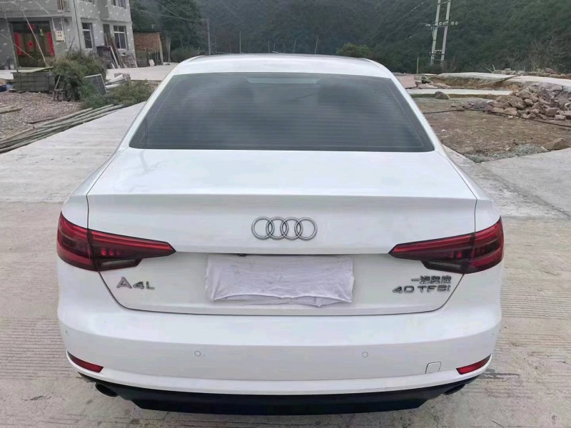 嘉兴17年奥迪A4L3