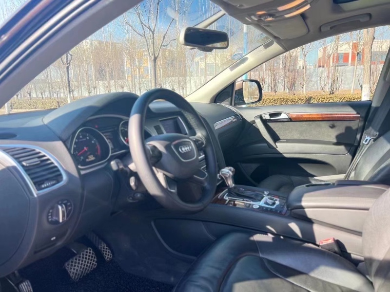 邢台14年奥迪Q77