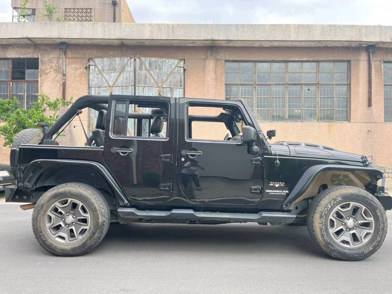 枣庄18年Jeep牧马人3