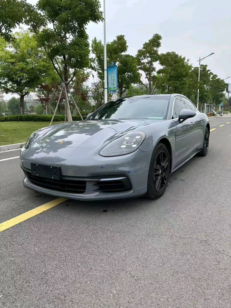徐州18年保时捷帕拉梅拉2