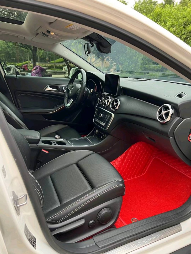 邢台19年奔驰GLA7