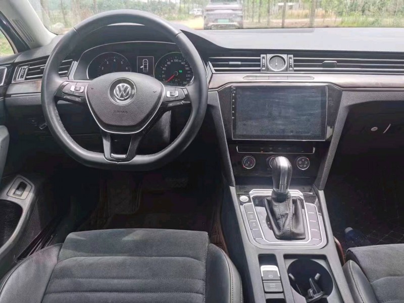 济南18年大众迈腾5