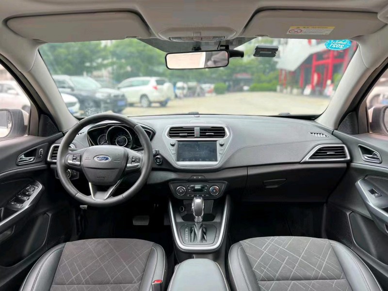 东莞20年福特福睿斯5