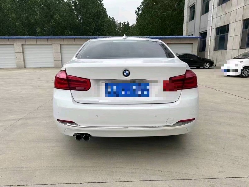 潍坊17年宝马3系9
