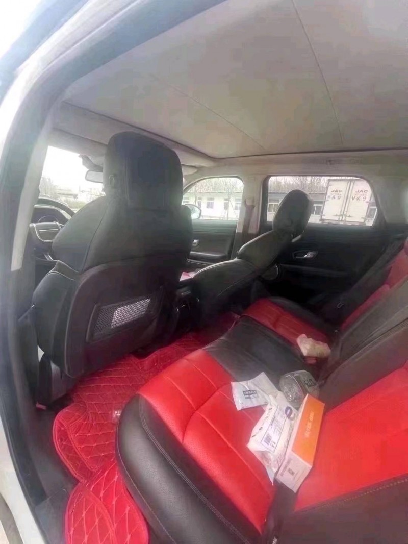 潍坊17年路虎极光4