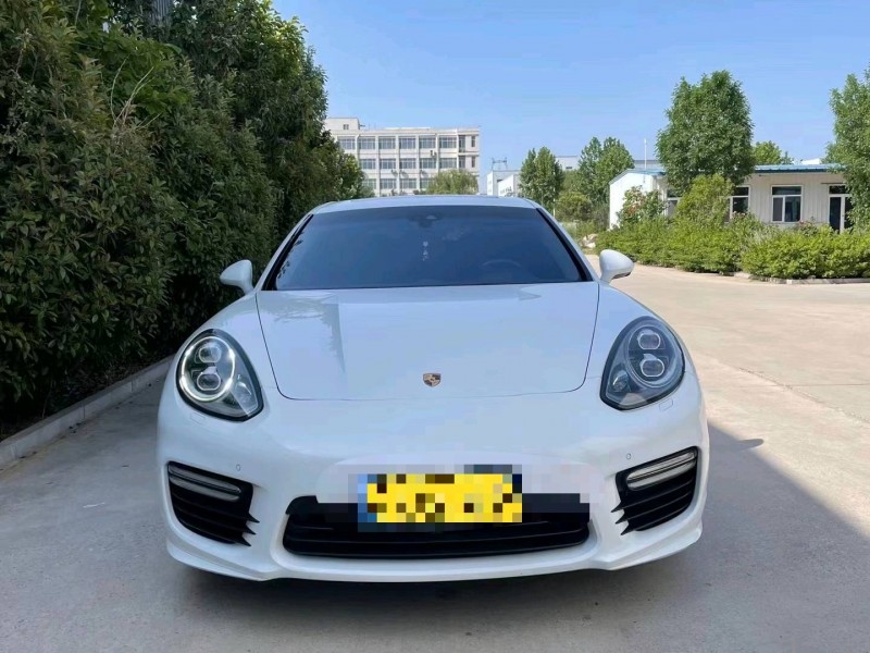 潍坊14年保时捷帕拉梅拉1