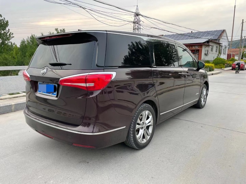 徐州17年别克艾维亚4