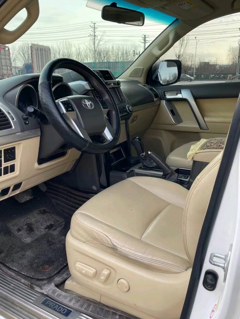 保定14年丰田普拉多3