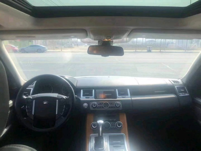 邯郸11年路虎揽胜运动7