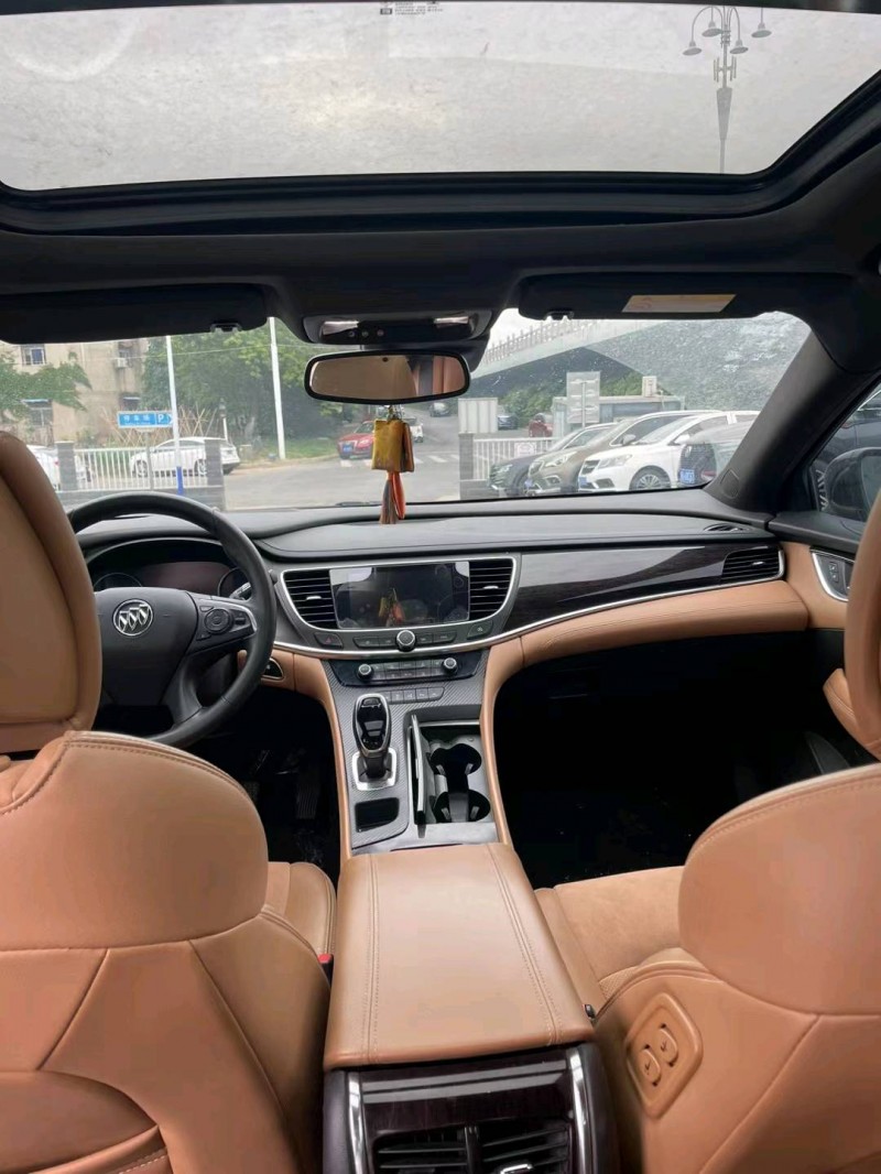 淮南18年别克君越4