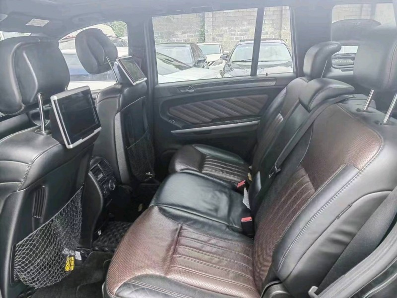 重庆12年奔驰GL8