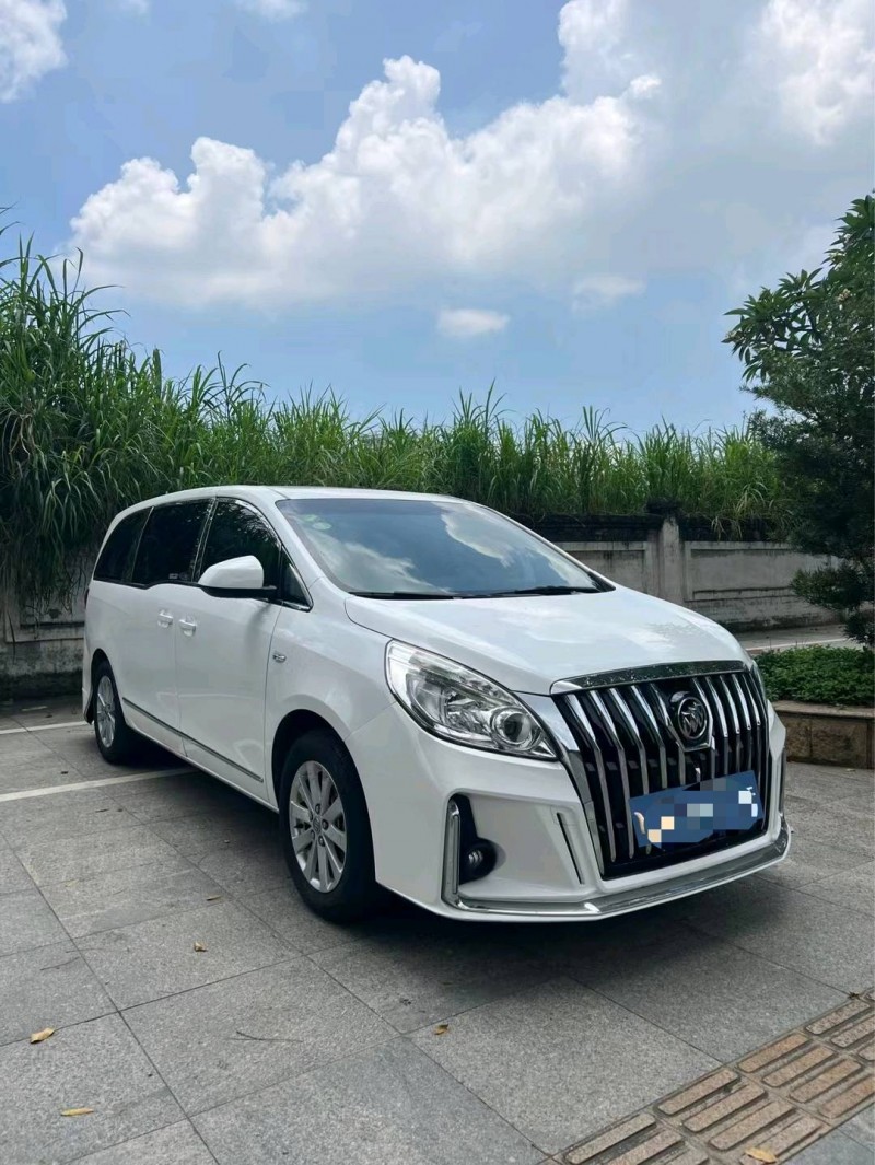 东莞19年别克GL82