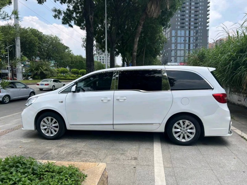 东莞19年别克GL87