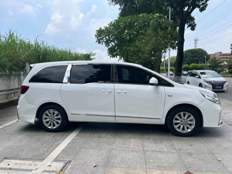 东莞19年别克GL89
