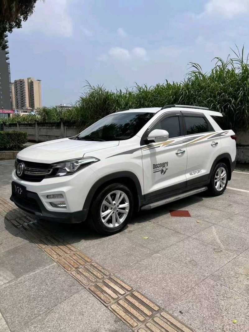 深圳19年东风风光4