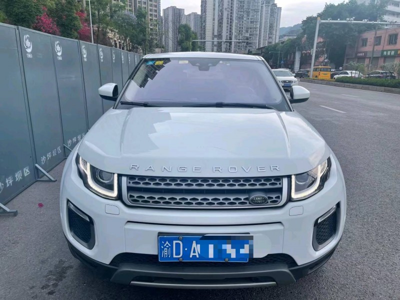 重庆17年路虎极光1