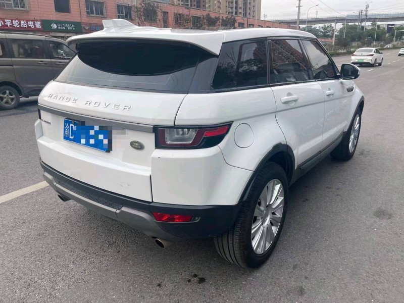 重庆17年路虎极光7