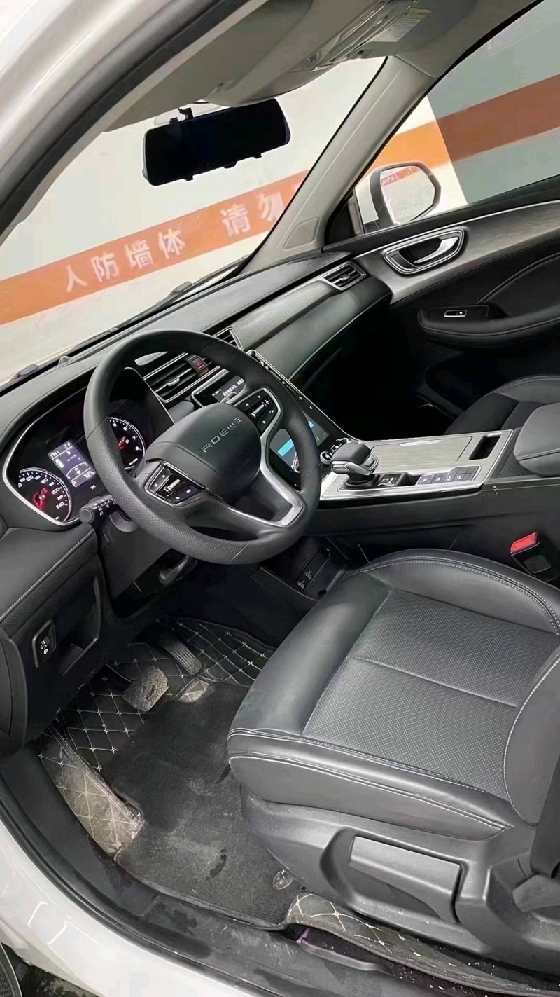 成都22年荣威RX56