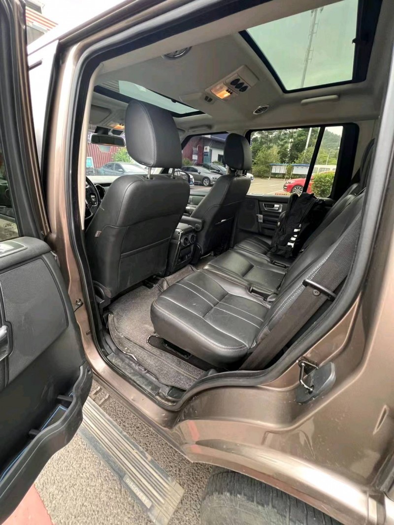 重庆15年路虎发现4