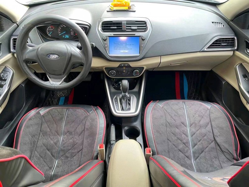 枣庄16年福特福睿斯3