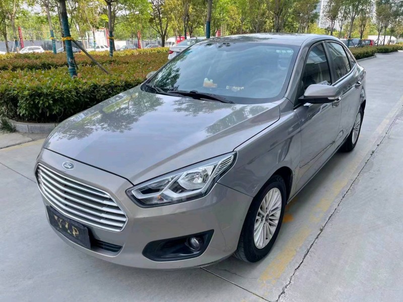 枣庄16年福特福睿斯6