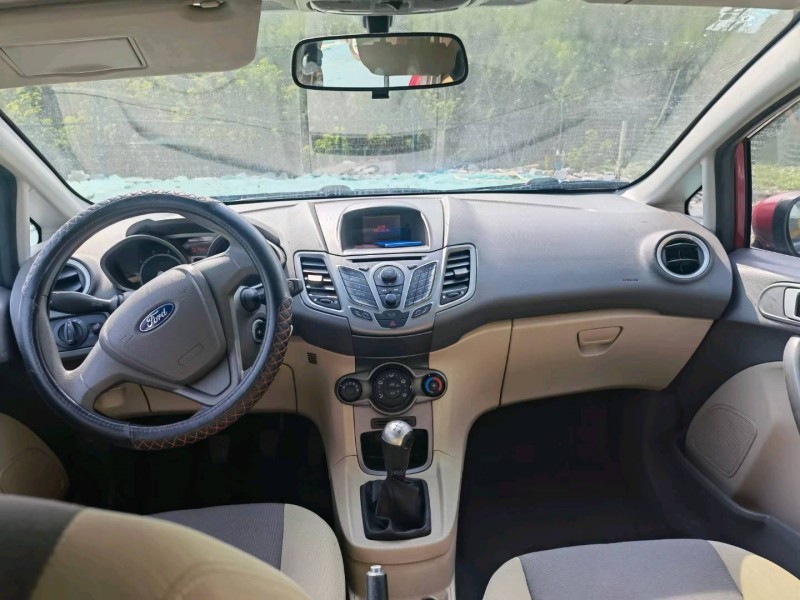 临沂12年福特嘉年华4