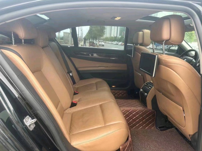 宜昌14年宝马7系8