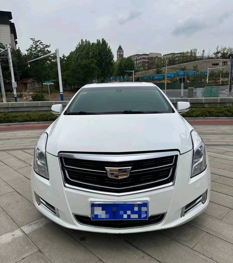 枣庄13年凯迪拉克XTS1