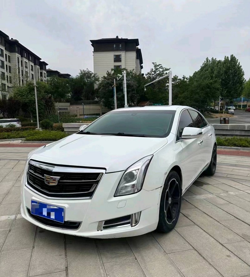 枣庄13年凯迪拉克XTS3