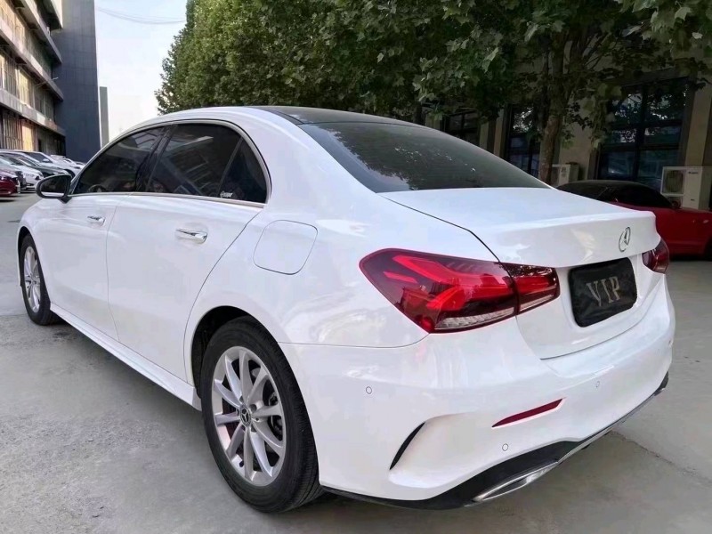东营20年奔驰A3