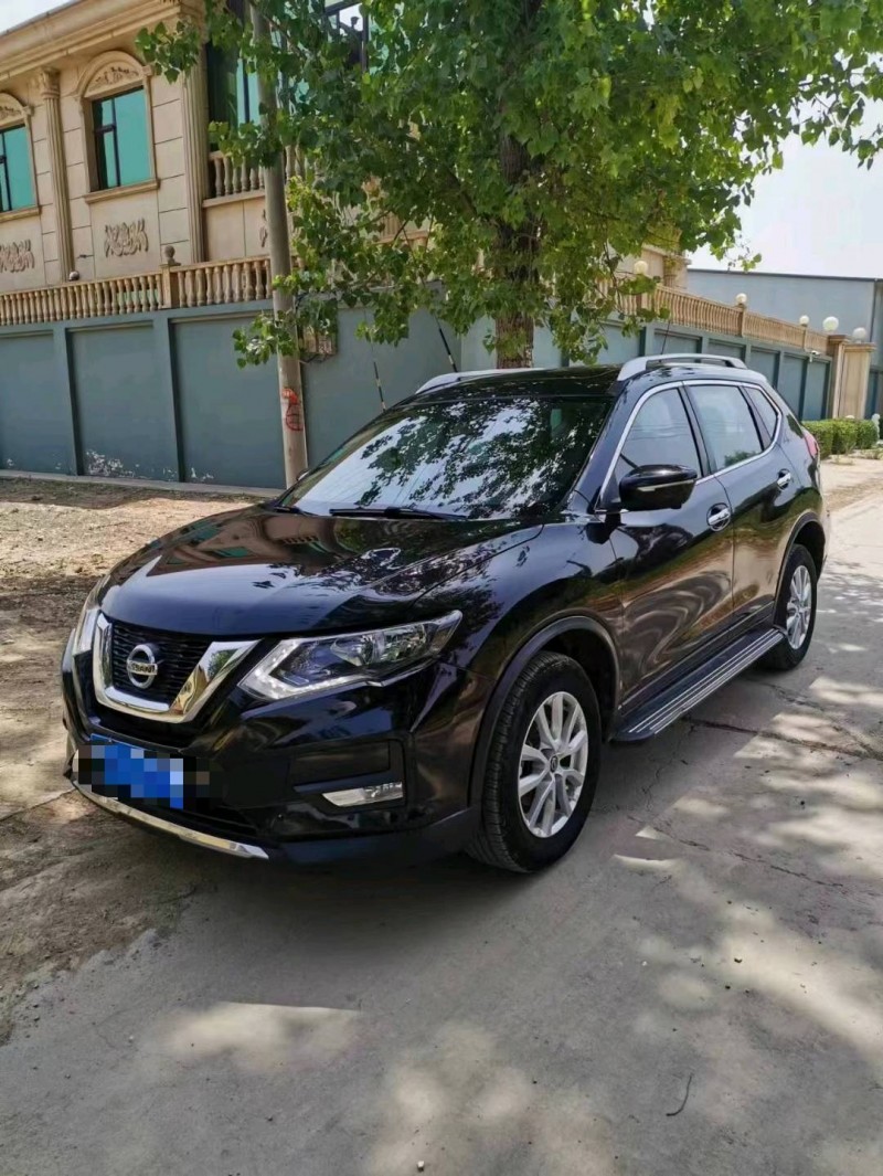 保定18年日产奇骏3