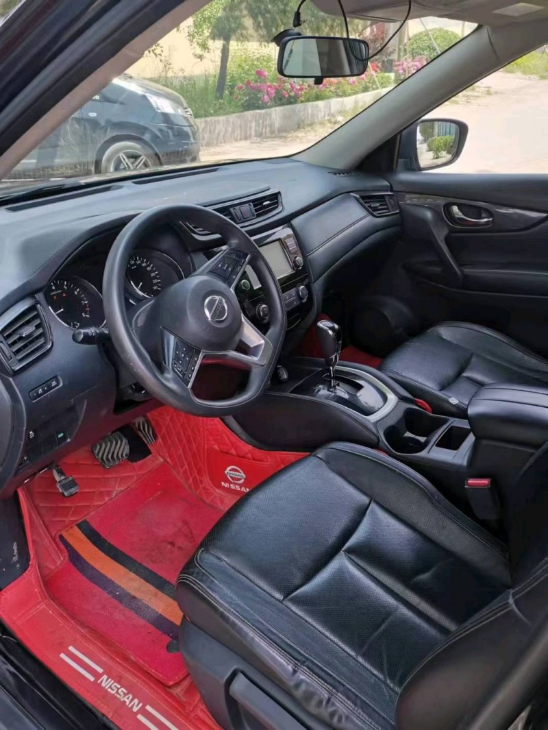 保定18年日产奇骏4